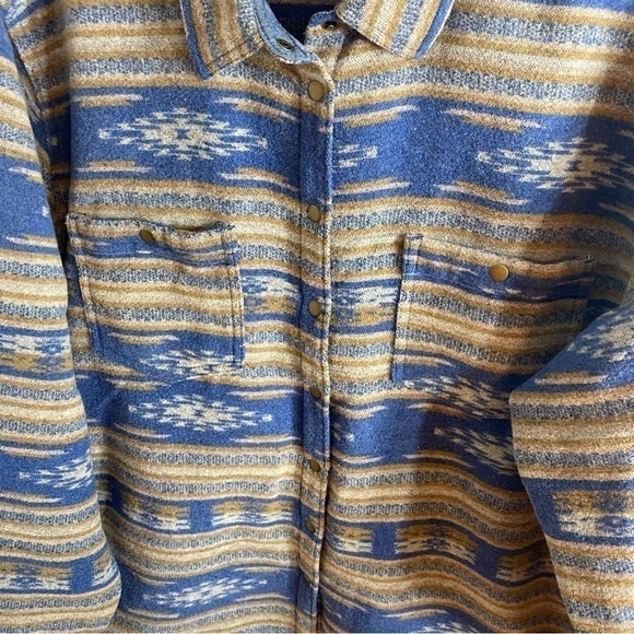 Bit & Bridle Southwestern Aztec Shirt Jacket 1X Blue Tan Women’s Button Down - Picture 4 of 8